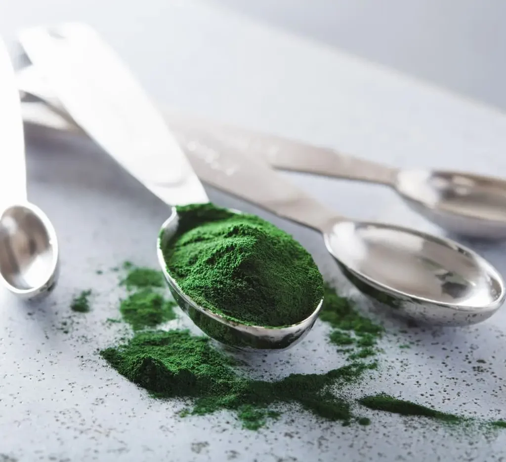 Spiruline et phycocyanine pour prévenir et guérir anémie chez les sportifs